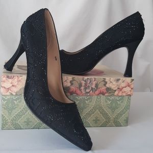 Stunning Jennifer Moore Black Sequin Heels sz 10